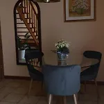 Basia Quarto em Acomodações Particulares *