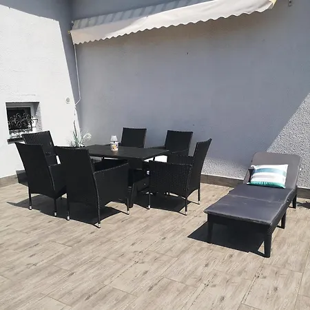 Basia Alloggio in famiglia *